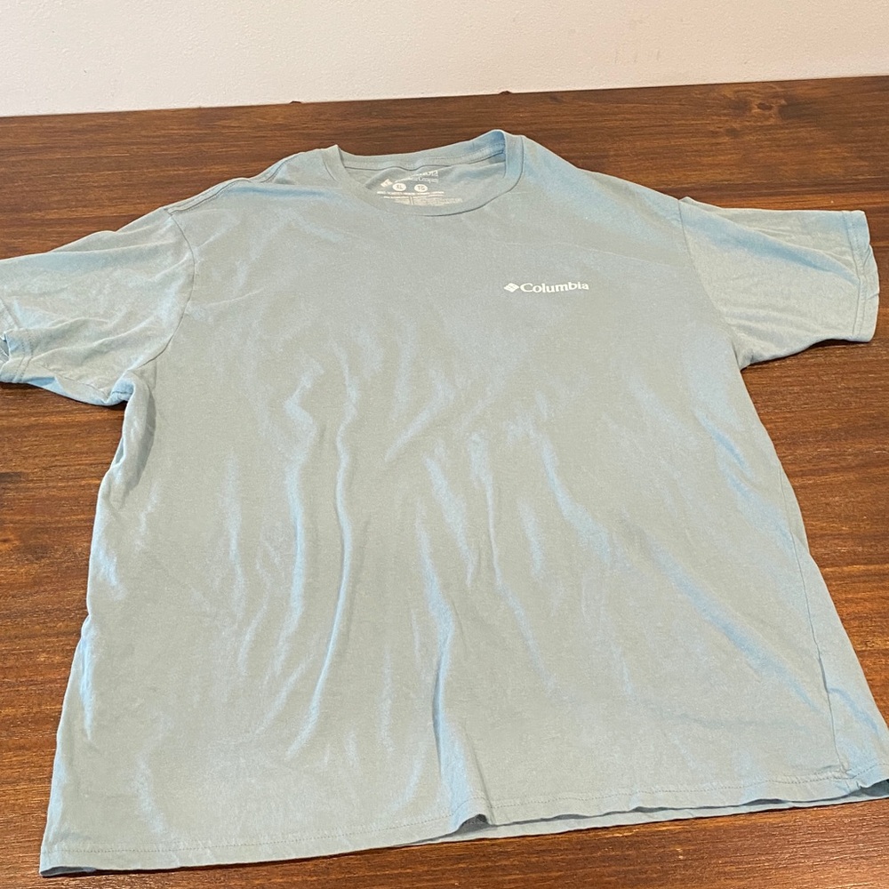 Men’s extra large Columbia T-shirt